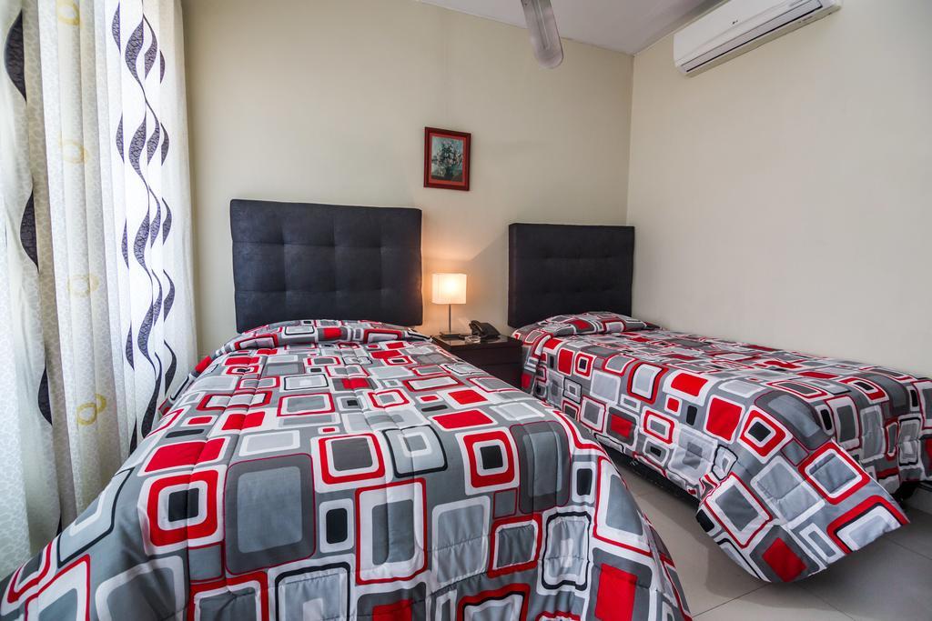 Hotel El Sol ปิวรา ภายนอก รูปภาพ